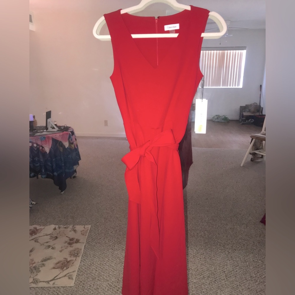 Calvin Klein red v neck cocktail dress with ribbon belt